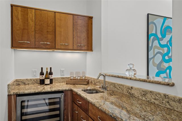 1221 Wyndham Hill Lane, Southlake, TX 76092