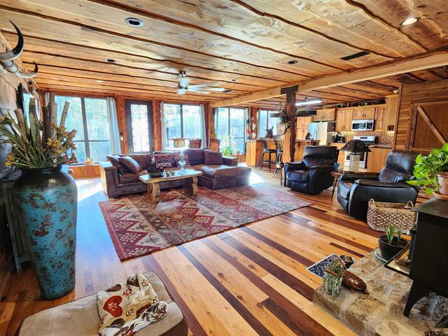 216 CR 3496, Hawkins, TX 75765