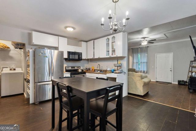 154 Dollar Mill Road SW, Atlanta, GA 30331