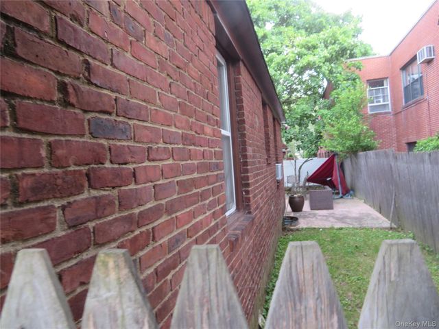 740 Wesley Street, North Baldwin, NY 11510