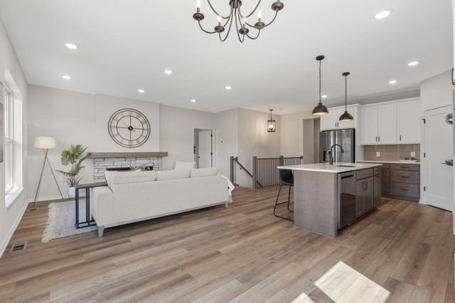 13351 Cadogan Way, Rosemount, MN 55068
