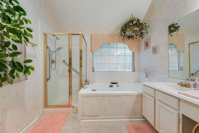 2114 Greenstone Trail, Carrollton, TX 75010
