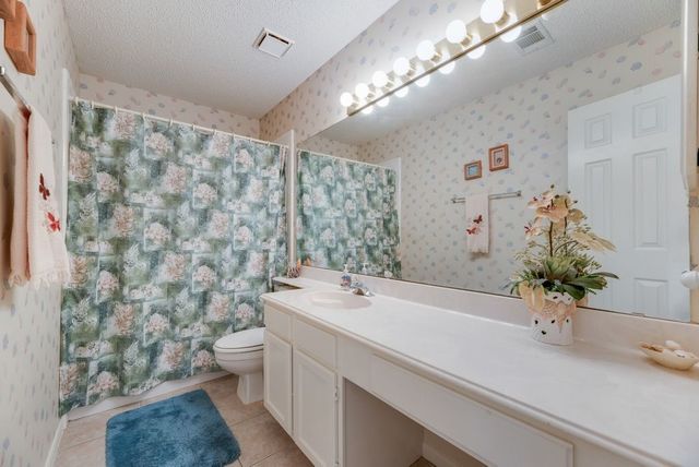 2114 Greenstone Trail, Carrollton, TX 75010