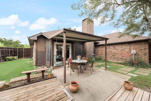2114 Greenstone Trail, Carrollton, TX 75010