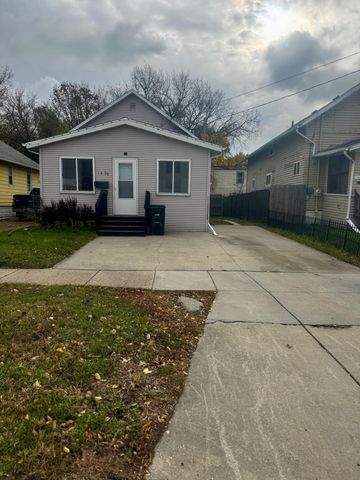 1450 1st Avenue S, Fargo, ND 58103