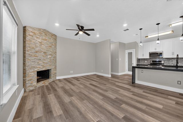 716 River Hill Lane, Fort Worth, TX 76114