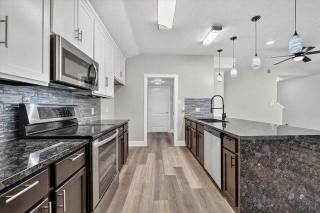 716 River Hill Lane, Fort Worth, TX 76114