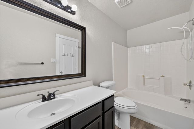 716 River Hill Lane, Fort Worth, TX 76114