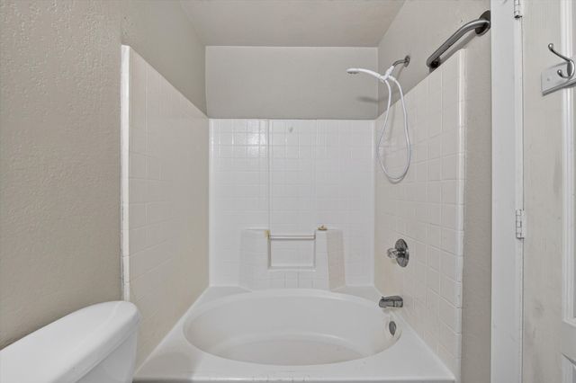 716 River Hill Lane, Fort Worth, TX 76114