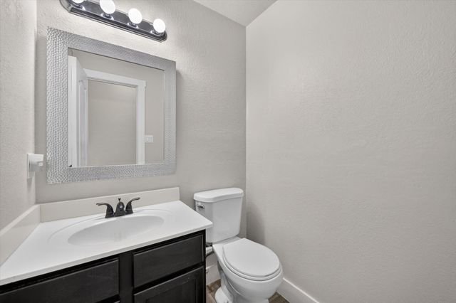 716 River Hill Lane, Fort Worth, TX 76114