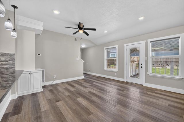 716 River Hill Lane, Fort Worth, TX 76114