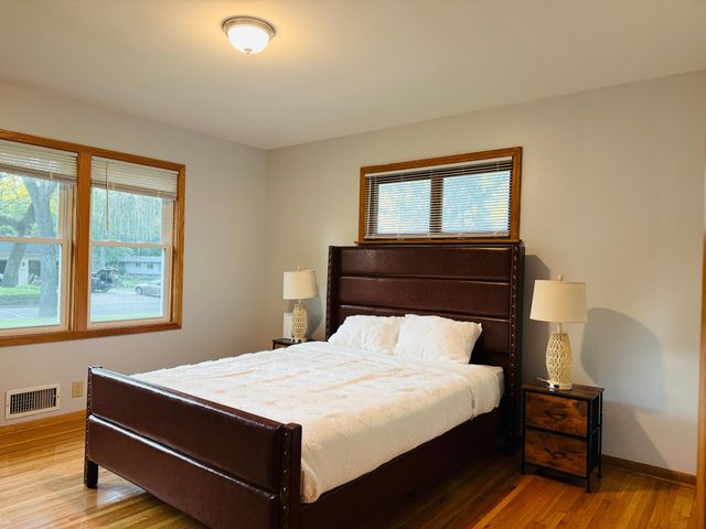 8431 Palm Street NW, Coon Rapids, MN 55433
