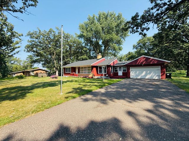 8431 Palm Street NW, Coon Rapids, MN 55433