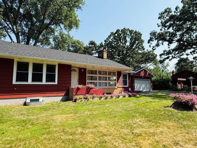 8431 Palm Street NW, Coon Rapids, MN 55433