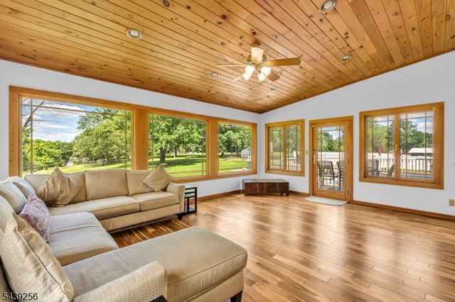 283 Floral Dr, Bridgewater Twp., NJ 08807