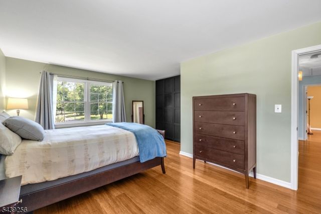 283 Floral Dr, Bridgewater Twp., NJ 08807