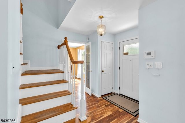 283 Floral Dr, Bridgewater Twp., NJ 08807