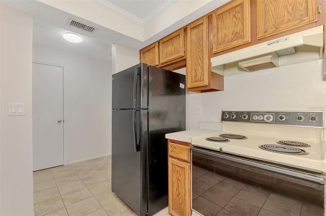 1211 CAPRI ISLES BOULEVARD 14, Venice, FL 34292