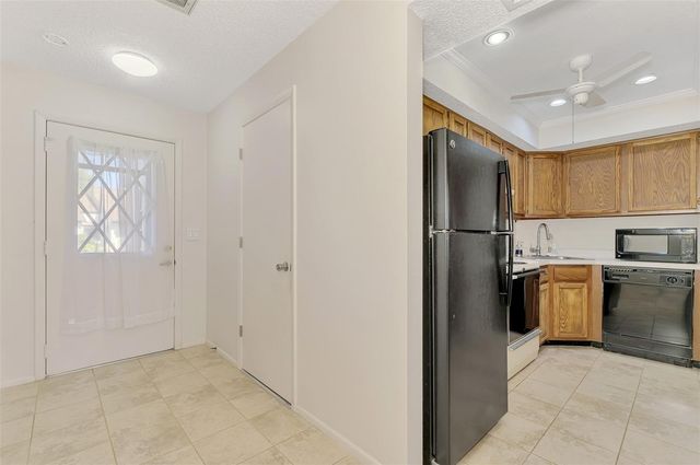 1211 CAPRI ISLES BOULEVARD 14, Venice, FL 34292