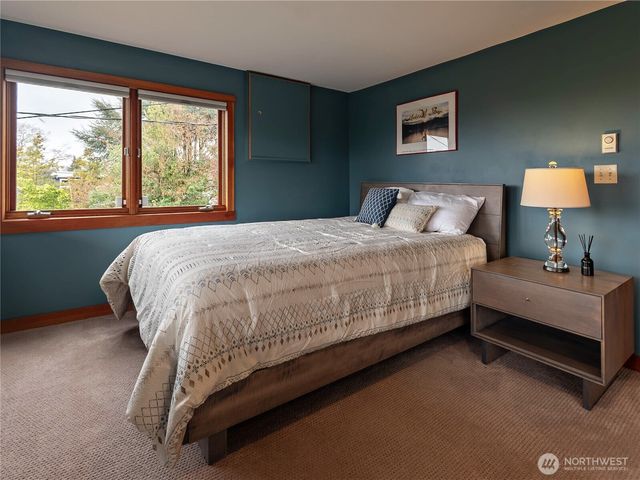 5320 47th Avenue SW, Seattle, WA 98136