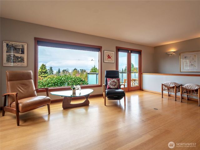 5320 47th Avenue SW, Seattle, WA 98136