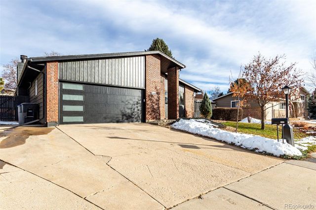 1430 Mount Evans Drive, Longmont, CO 80504