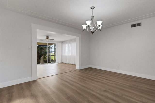 7912 GARDEN DRIVE N, St Petersburg, FL 33710