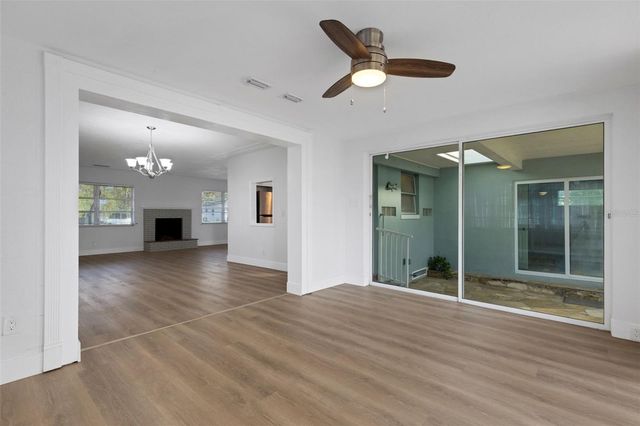 7912 GARDEN DRIVE N, St Petersburg, FL 33710