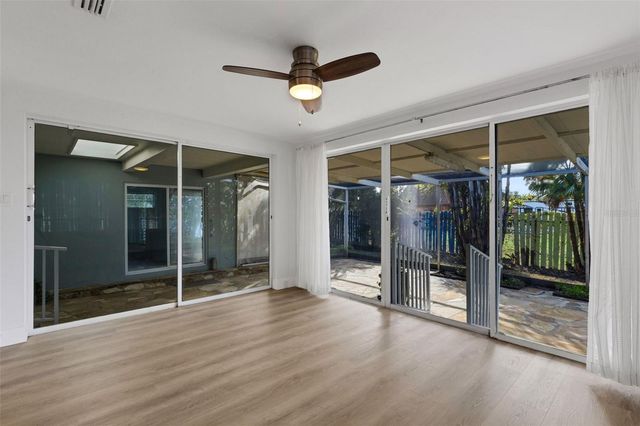 7912 GARDEN DRIVE N, St Petersburg, FL 33710