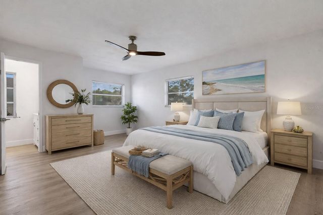 7912 GARDEN DRIVE N, St Petersburg, FL 33710