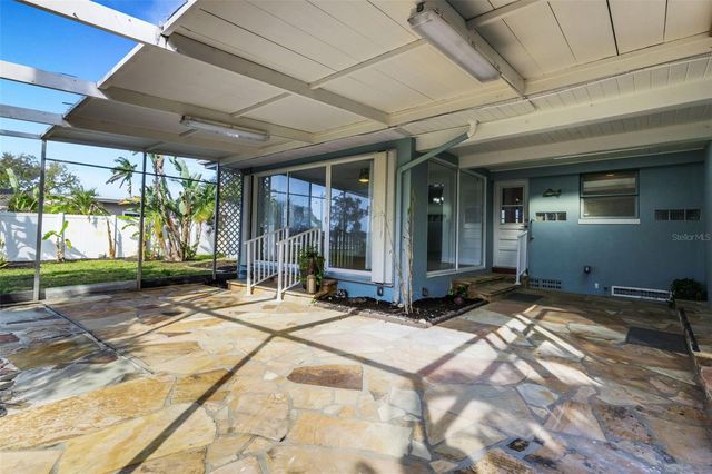 7912 GARDEN DRIVE N, St Petersburg, FL 33710