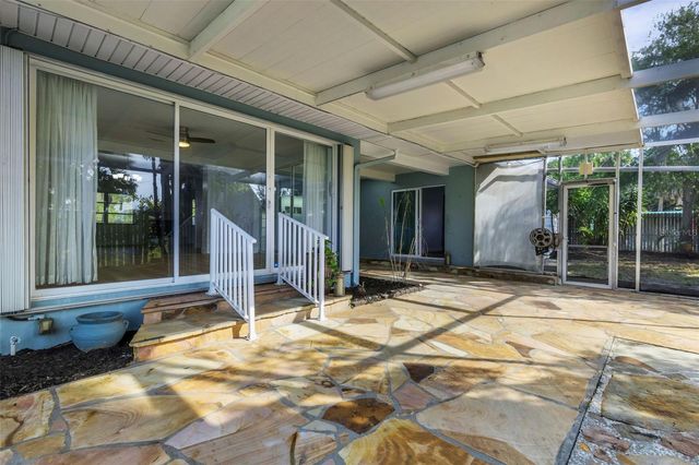 7912 GARDEN DRIVE N, St Petersburg, FL 33710