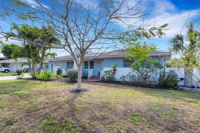 7912 GARDEN DRIVE N, St Petersburg, FL 33710