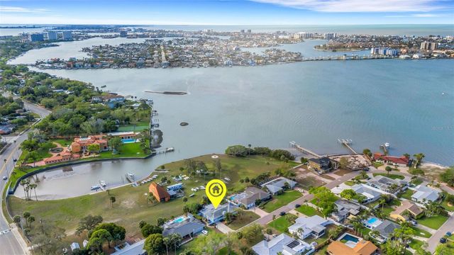 7912 GARDEN DRIVE N, St Petersburg, FL 33710