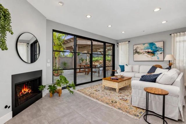 6069 Paseo Monona, Carlsbad, CA 92009
