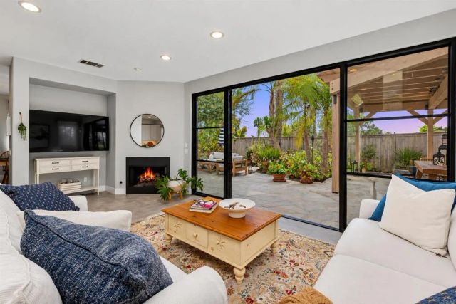 6069 Paseo Monona, Carlsbad, CA 92009