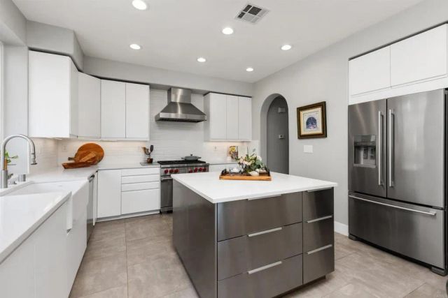 6069 Paseo Monona, Carlsbad, CA 92009
