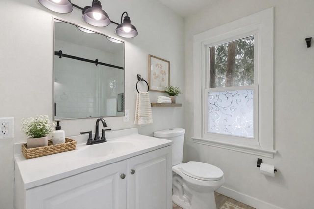 6212 N 106th STREET, Milwaukee, WI 53225