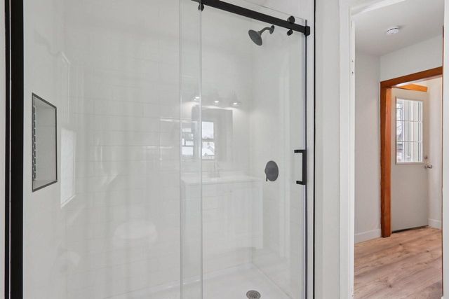 6212 N 106th STREET, Milwaukee, WI 53225