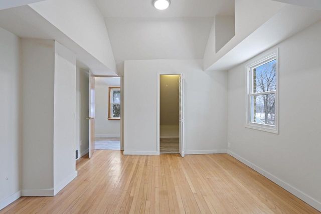 6212 N 106th STREET, Milwaukee, WI 53225