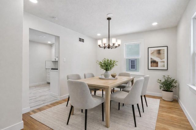 6212 N 106th STREET, Milwaukee, WI 53225