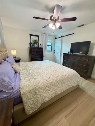 7856 Blackwood Lane, Lake Worth, FL 33467