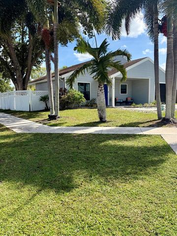 7856 Blackwood Lane, Lake Worth, FL 33467