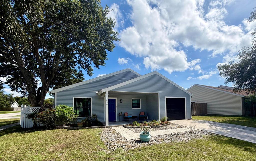 7856 Blackwood Lane, Lake Worth, FL 33467