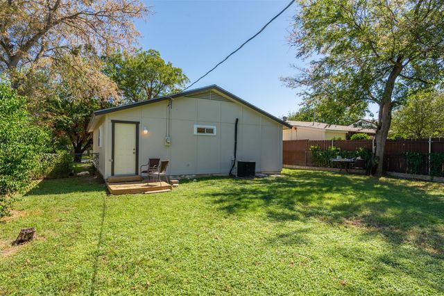 4024 Frazier Avenue, Fort Worth, TX 76110