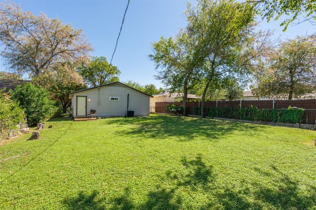 4024 Frazier Avenue, Fort Worth, TX 76110