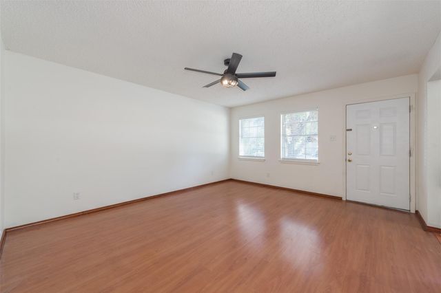 4024 Frazier Avenue, Fort Worth, TX 76110