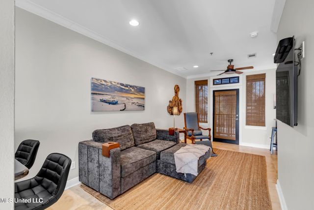 922 Porter Avenue, 212, Ocean Springs, MS 39564