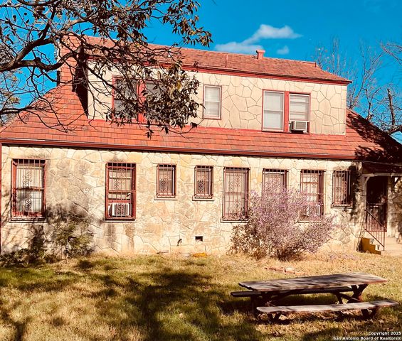 2940 Castroville, San Antonio, TX 78237