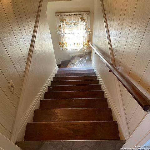 2940 Castroville, San Antonio, TX 78237